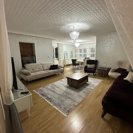 Lovely 2 Bedrooms Apartment With Full Furniture Estambul Exterior foto