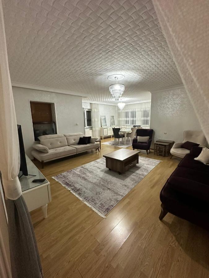 Lovely 2 Bedrooms Apartment With Full Furniture Estambul Exterior foto